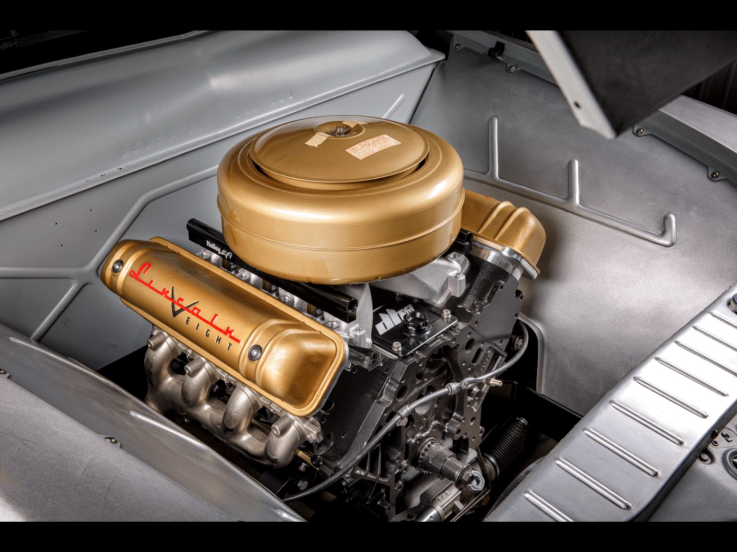 LS3 dressed as a '54 Lincoln Y-block.