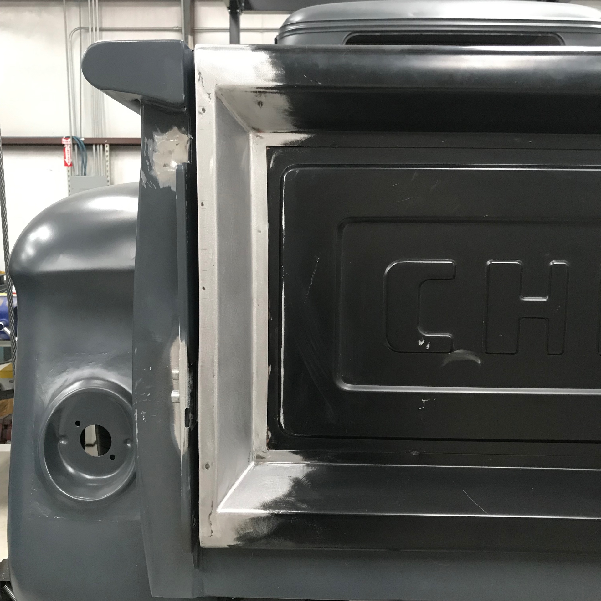 Tailgate metal details.