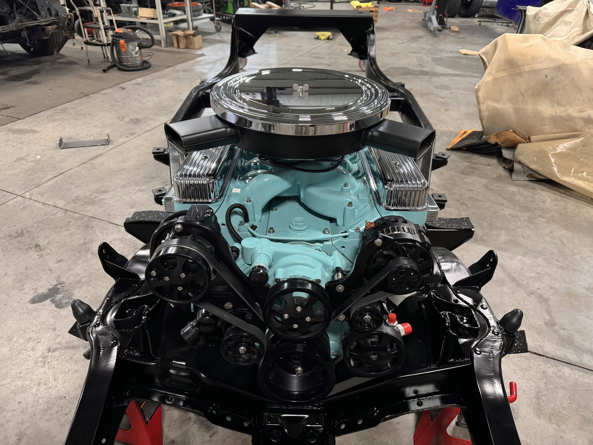 Front view of the LS3 in the frame — black accessory drive and chrome air cleaner