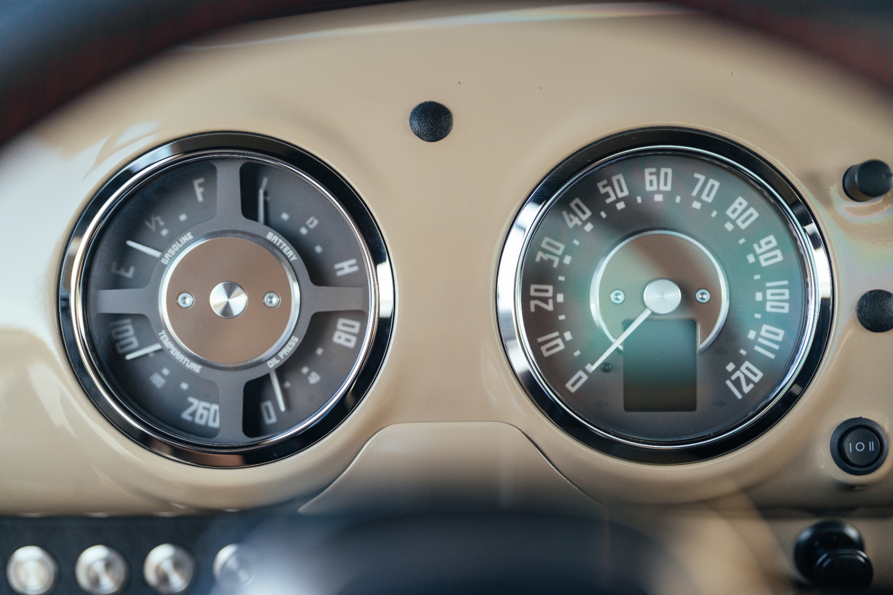 Dakota Digital RTX gauges — OE-look faces, digital brains behind the glass.