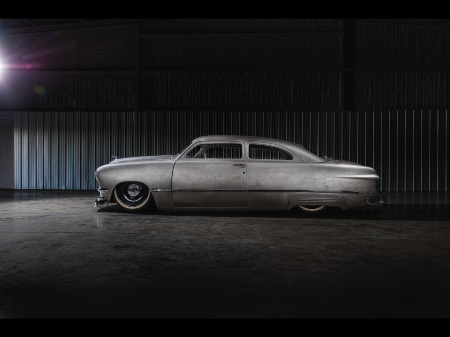 Side profile shot for the Wheel Hub feature.